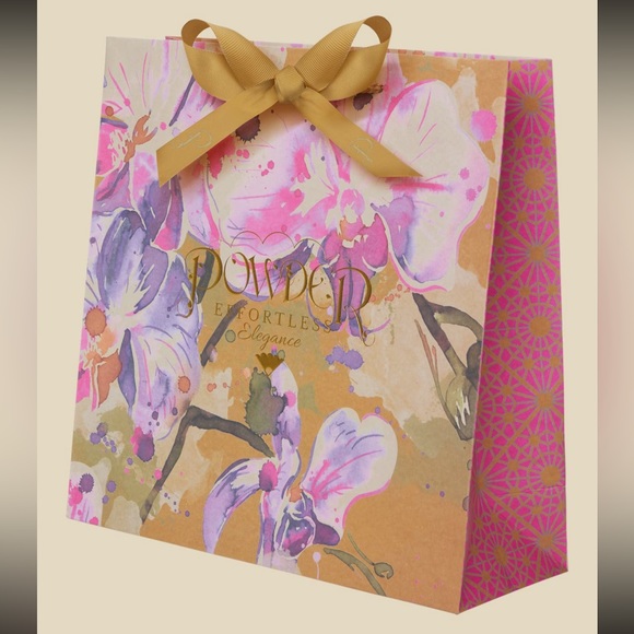 Wonderland Robe - Picture 5 of 6